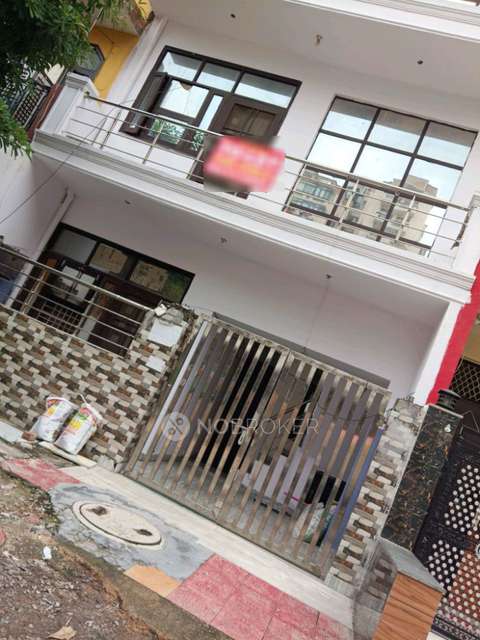 PG for Girls in Brahmpur Rajraula Urf Nawada,