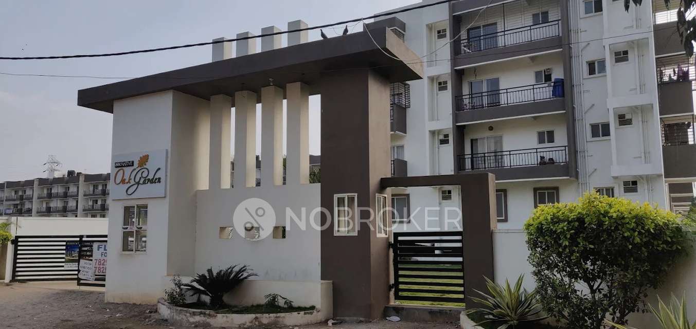 Single Room for Male In 3 BHK  In Innovative Oak Garden In Bhoganhalli, 