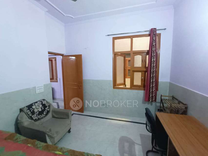 2 BHK Flat for Rent  In Patel Nagar