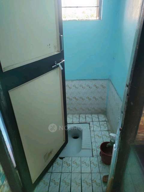 Single Room for Female In 1 BHK  In Shraddha Terrace, Gultekdi In Kailash Heights