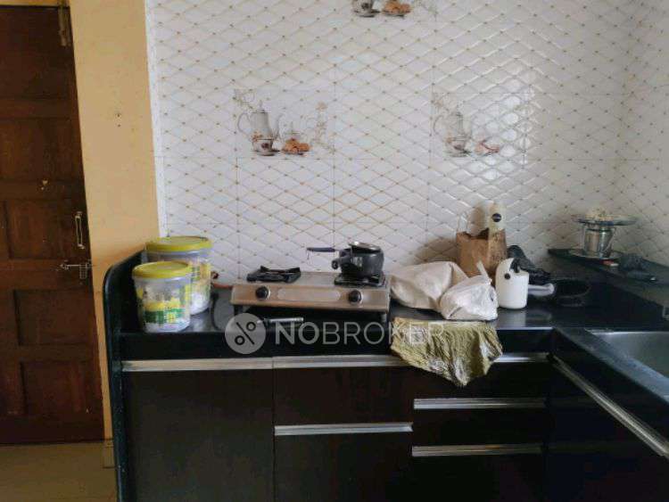 Single Room for Female In 1 BHK  In Shraddha Terrace, Gultekdi In Kailash Heights