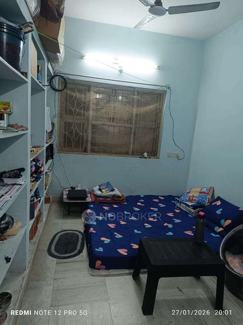 Single Room for Female In 3 BHK  In Rv Nirmaan's Brindavanam In  Sri Aurobindo Colony