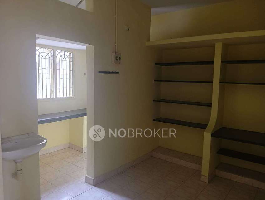 1 BHK House for Rent  In Nugambakkam Tennis Staduim Behind Ground