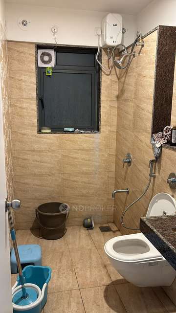 2 BHK Flat In Amanora Gold Towers for Rent  In  Amanora Park Town, Pune