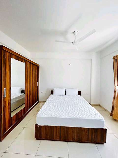 Single Room for Female In 3 BHK  In Kots Treize In Kots Treize