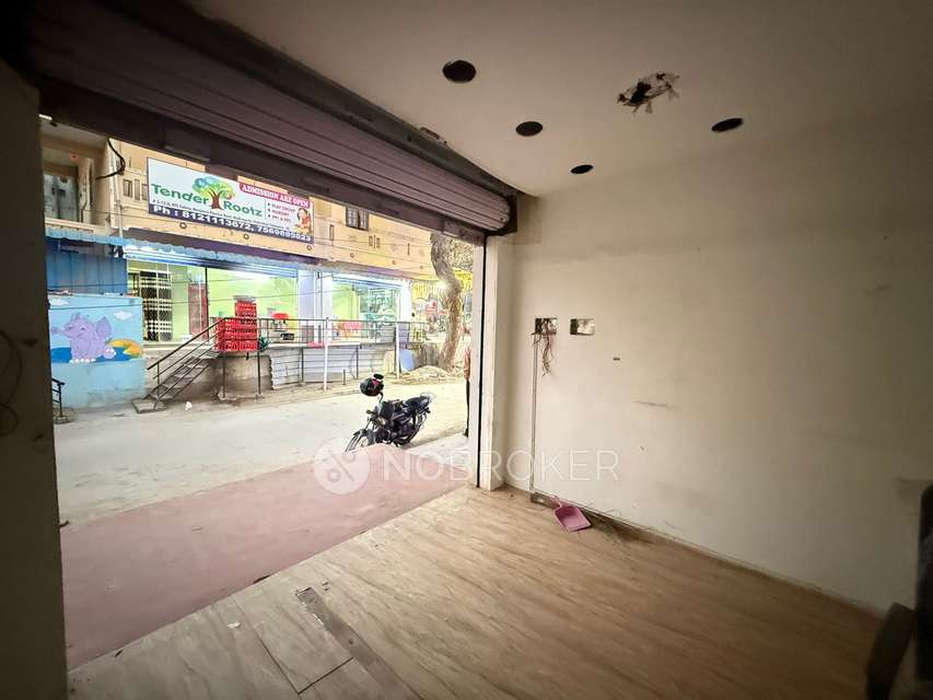 Shop in Manjeera Pipeline Road, Hyderabad for Rent 