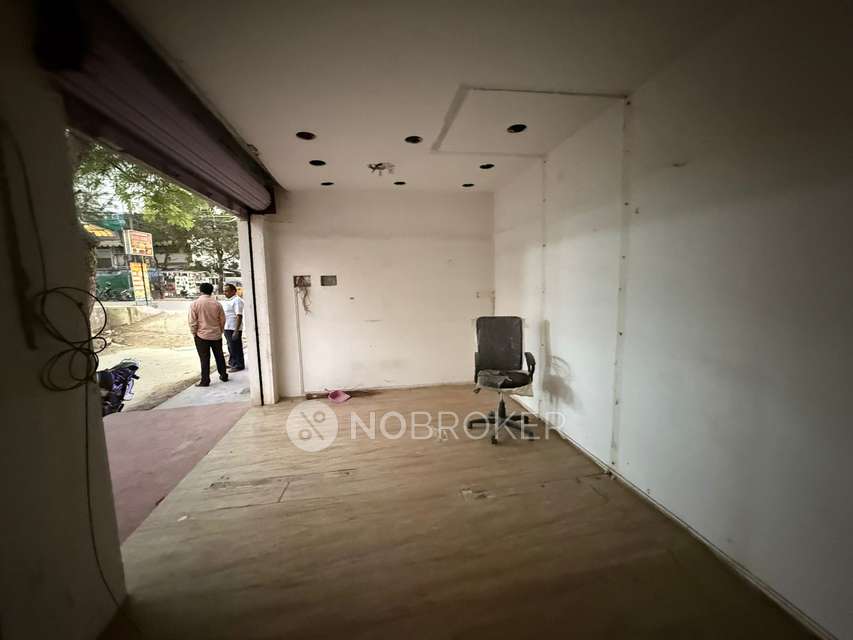 Shop in Manjeera Pipeline Road, Hyderabad for Rent 