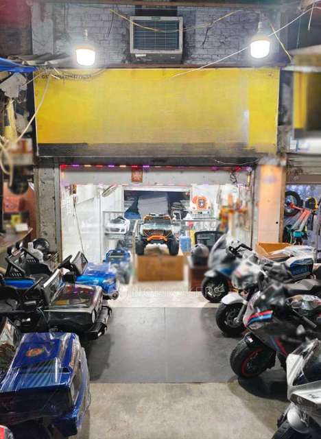 Shop in Gautam Healthcare, Cycle Market, Dda Office Complex, 183, Block E 4, Jhandewalan Extension, Jhandewalan, New Delhi, Delhi 110055, India, Delhi for sale 