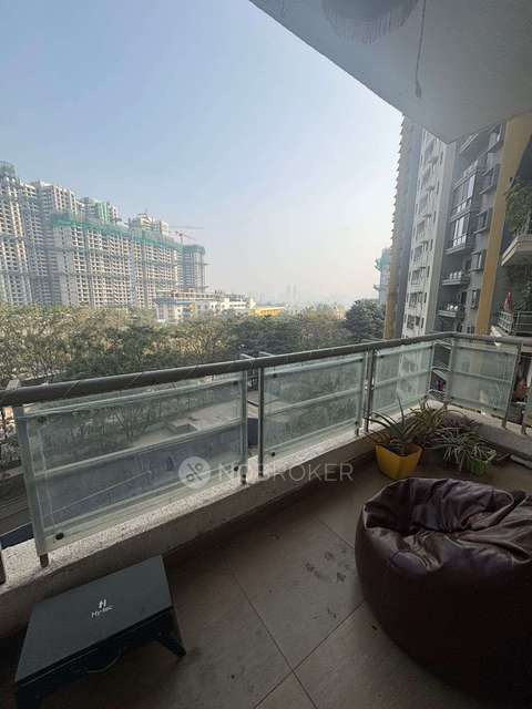 Single Room for Female In 3 BHK  In Qubix Sez, Blue Ridge In Pimpri-chinchwad