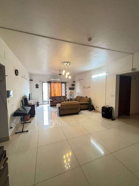 Single Room for Female In 3 BHK  In Qubix Sez, Blue Ridge In Pimpri-chinchwad