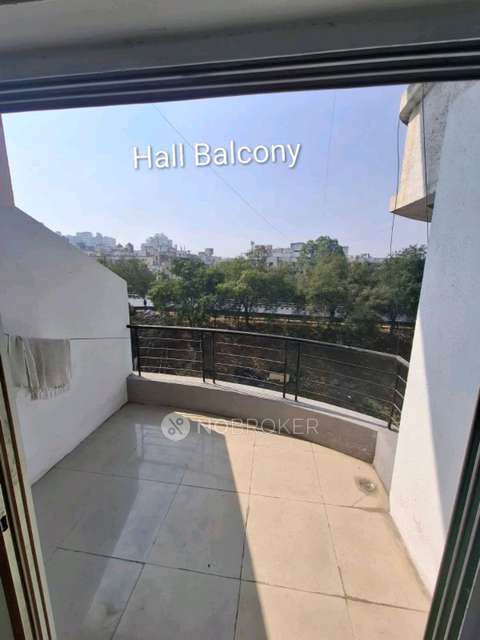 Shared Room for Male In 2 BHK  In Ghodnadikar Tower In Ghodnadikar Tower, Bhumkar Nagar, Mokarwadi, Pune, Maharashtra 411046, India