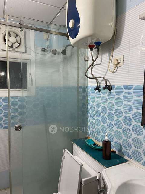 3 BHK Flat In Purvanchal Royal Park For Sale  In Sector 137