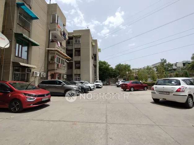 2 BHK Flat In Vikas Sheel Apartment, Sector 13 for Rent  In Sector 13