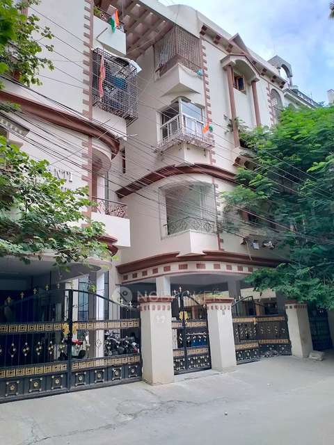 3 BHK Flat In Shanthi Nilayam For Sale  In Himayatnagar