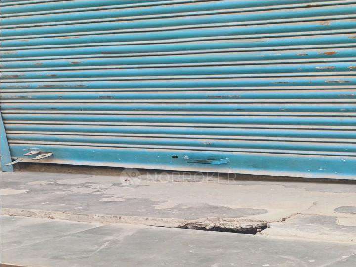Shop in Sector 35, Noida for Rent 
