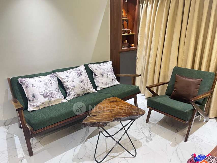 1 BHK Flat In The Baya Victoria For Sale  In Byculla West