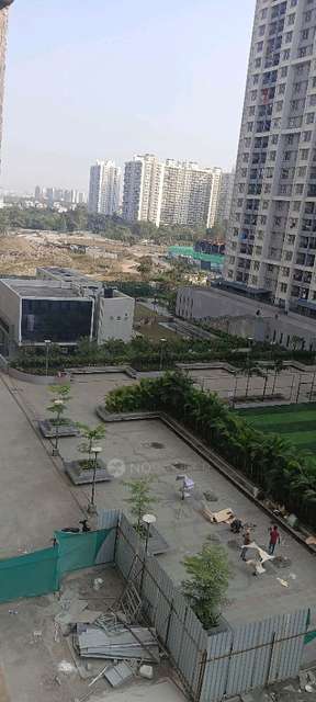 2 BHK Flat In Life Republic Kolte Patil R-10 for Rent  In R10 Universe I Building