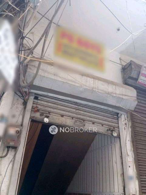 Shop in Laxmi Nagar, Delhi for Rent 