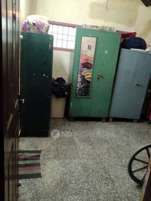 Single Room for Female In 2 BHK  In Nerkundram