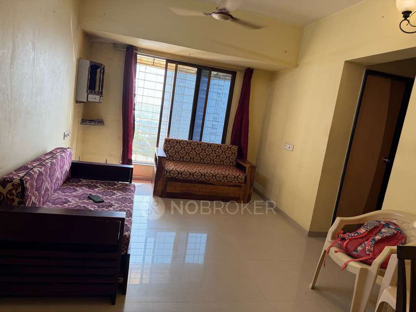 1 BHK Flat In Eastern Majesty Chs for Rent  In Tata Colony, Mulund East