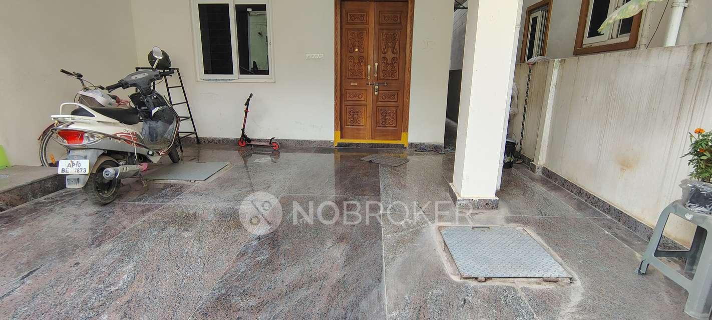 4+ BHK House For Sale  In Alwal