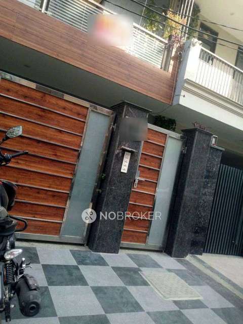 2 BHK Flat In Standlone for Rent  In Sector 43