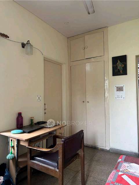 Single Room for Male In 3 BHK  In Jal Vayu Vihar In Sector 21