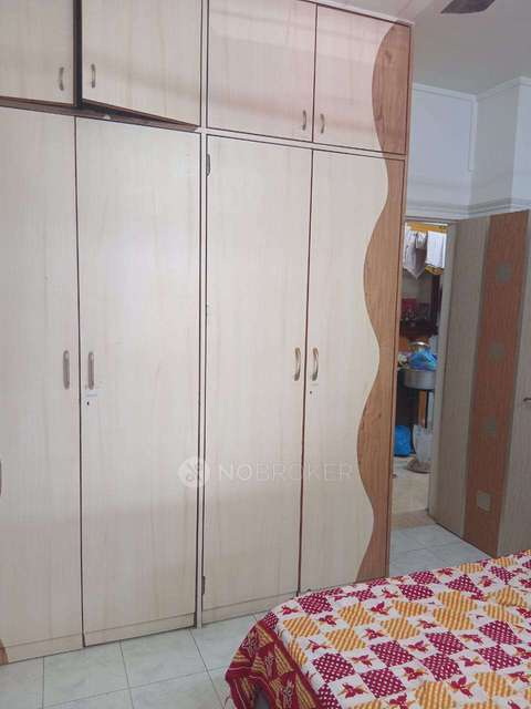 2 BHK Flat In Uttung Chs For Sale  In Goregaon East