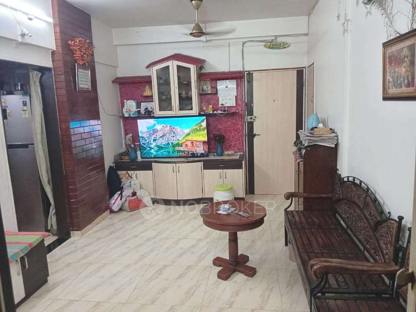 2 BHK Flat In Uttung Chs For Sale  In Goregaon East