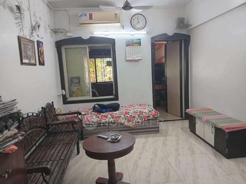 2 BHK Flat In Uttung Chs For Sale  In Goregaon East