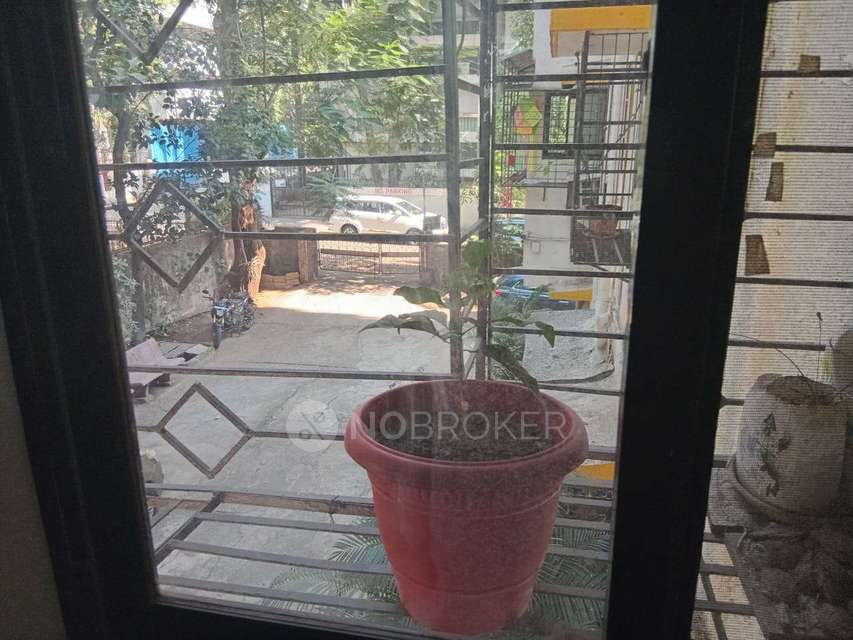 2 BHK Flat In Uttung Chs For Sale  In Goregaon East