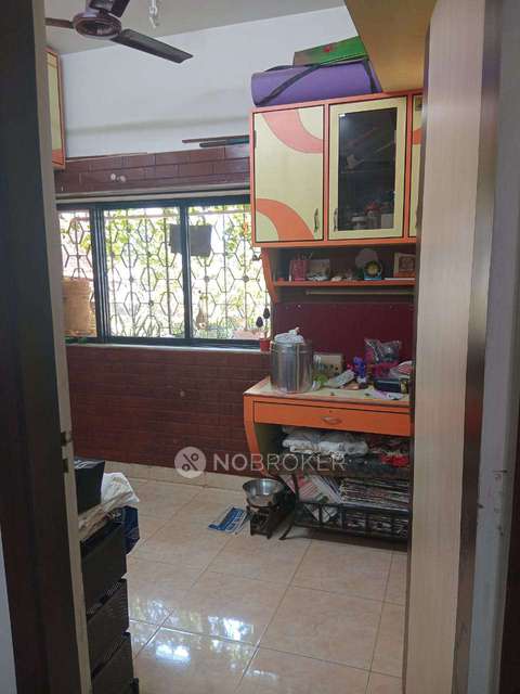 2 BHK Flat In Uttung Chs For Sale  In Goregaon East