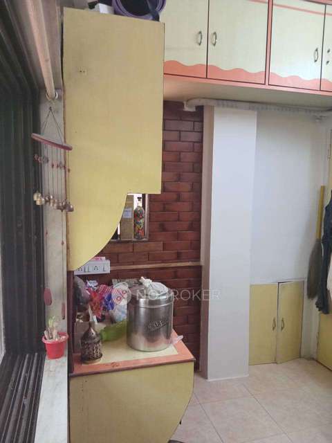 2 BHK Flat In Uttung Chs For Sale  In Goregaon East