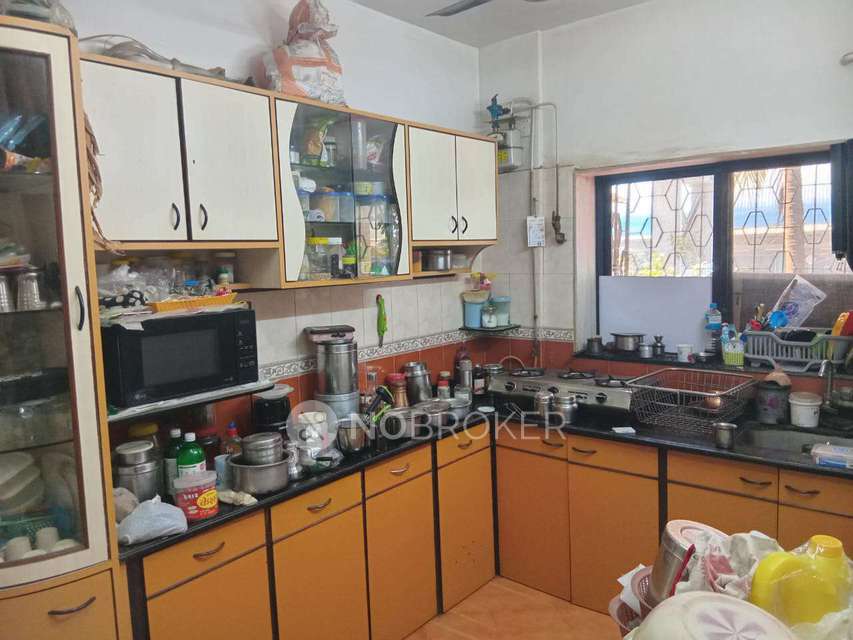 2 BHK Flat In Uttung Chs For Sale  In Goregaon East