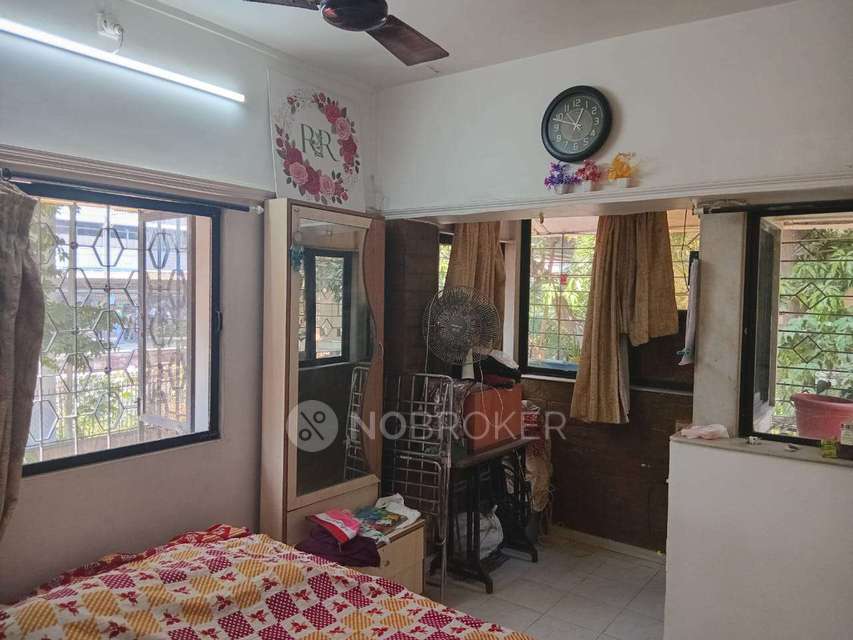 2 BHK Flat In Uttung Chs For Sale  In Goregaon East