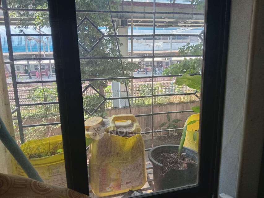 2 BHK Flat In Uttung Chs For Sale  In Goregaon East