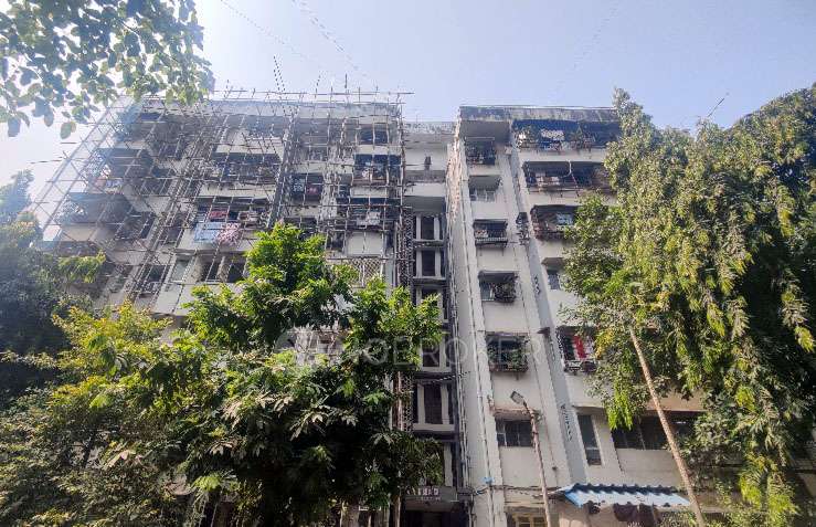 2 BHK Flat In Uttung Chs For Sale  In Goregaon East