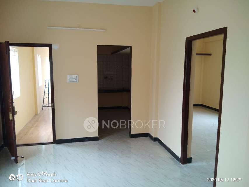 2 BHK Flat In Friends for Rent  In Medavakkam