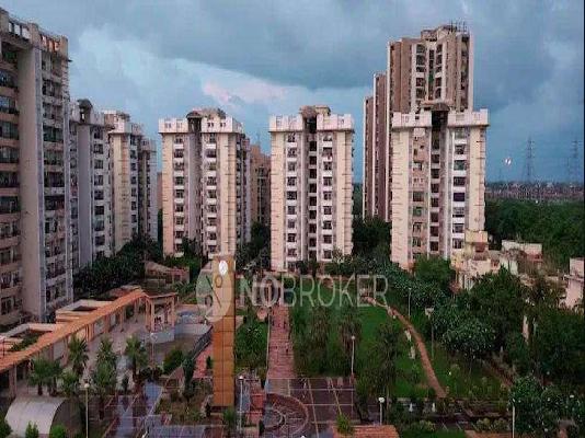 3 BHK Flat In Amrapali Grand For Sale  In Zeta 1
