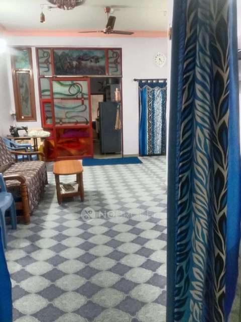 2 BHK Flat In Hussaini Apartment For Sale  In Trimalgherry