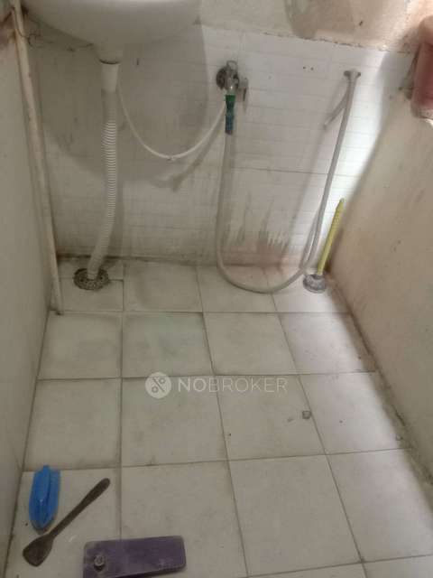 2 BHK Flat In Hussaini Apartment For Sale  In Trimalgherry