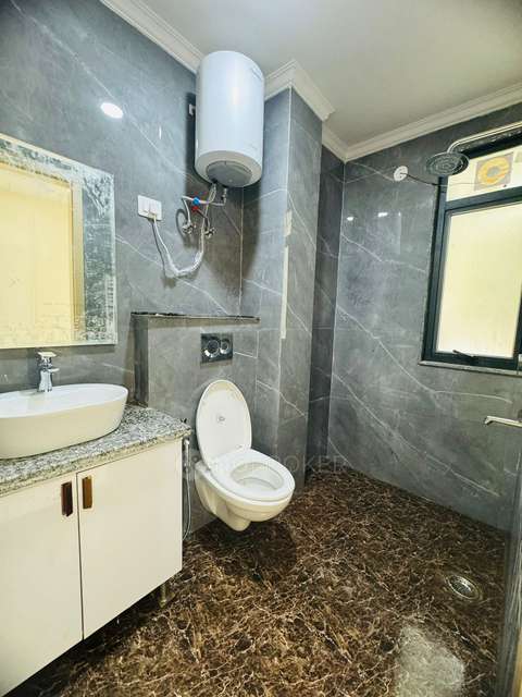 3 BHK Flat In Aggarwal Farm For Sale  In Chatarpur