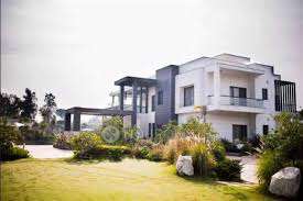 3 BHK Flat In Aggarwal Farm For Sale  In Chatarpur