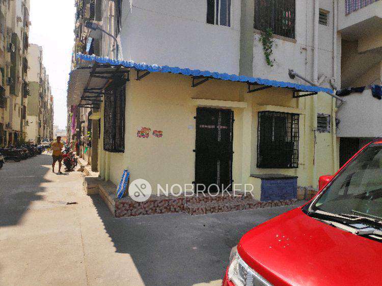 1 BHK Flat In Lig Apartment For Sale  In Manikonda