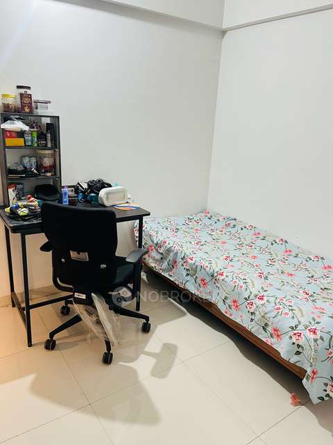 2 BHK Flat In Majestique Manhattan Phase 2 for Rent  In Majestique Manhattan Phase 2