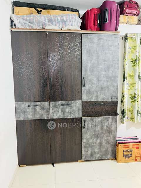 2 BHK Flat In Majestique Manhattan Phase 2 for Rent  In Majestique Manhattan Phase 2