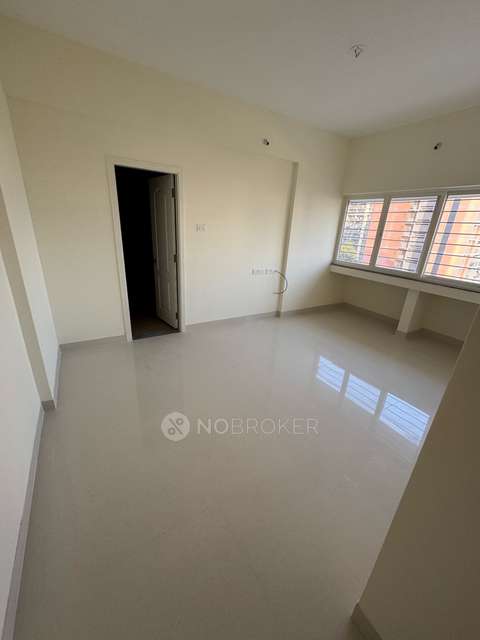 2 BHK Flat In Park Infinia For Sale  In Phursungi, Pune