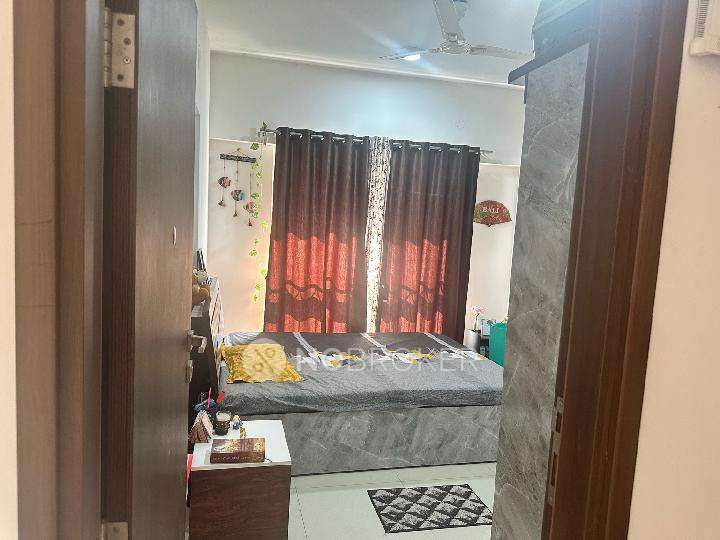 Single Room for Female In 3 BHK  In Gera World Of Joy In Kharadi 