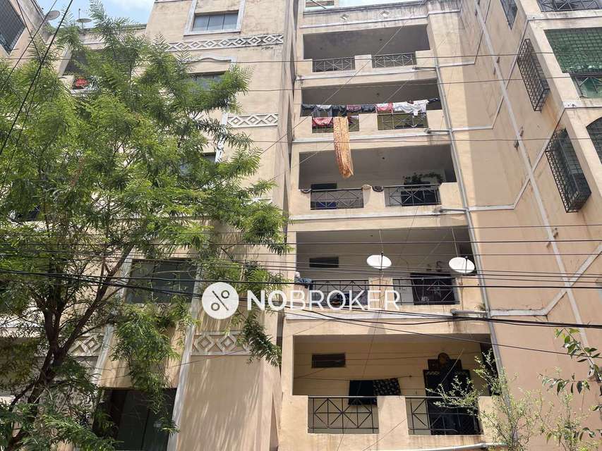 2 BHK Flat In Rajeswari Towers for Rent  In E Marredpally