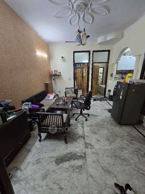 Single Room for Male In 3 BHK  In Green Street Resident In Gyan Khand 1